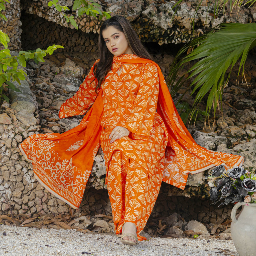 Amber Bloom 3-Piece Suit Stitched